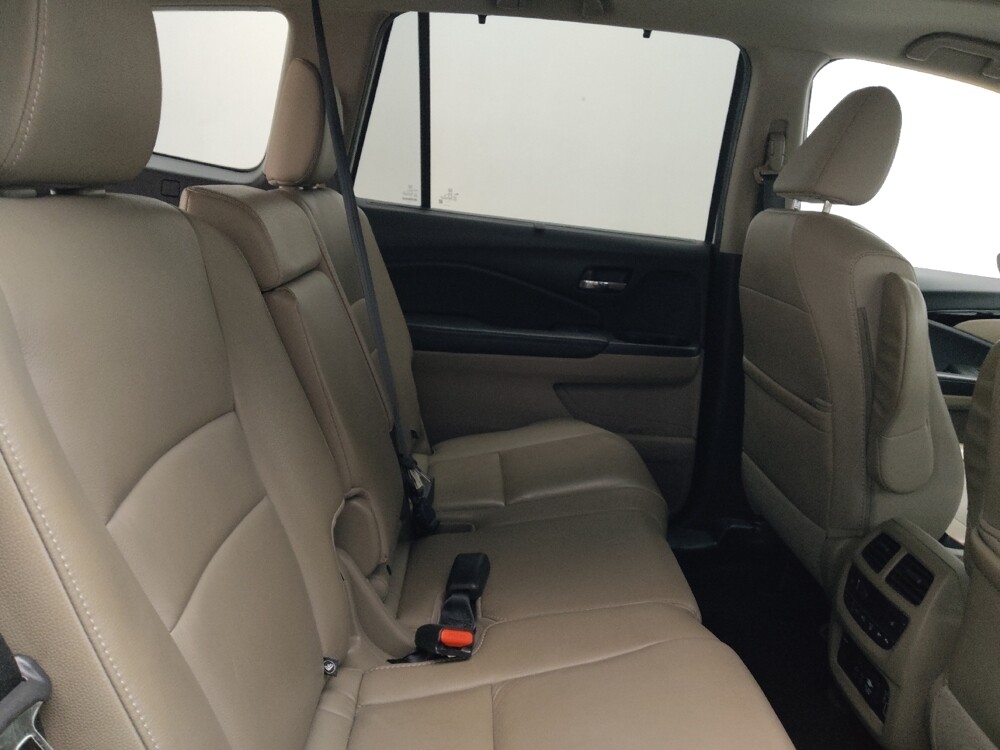 2019 Honda Pilot in Union City, GA 30291 - 18118036 19