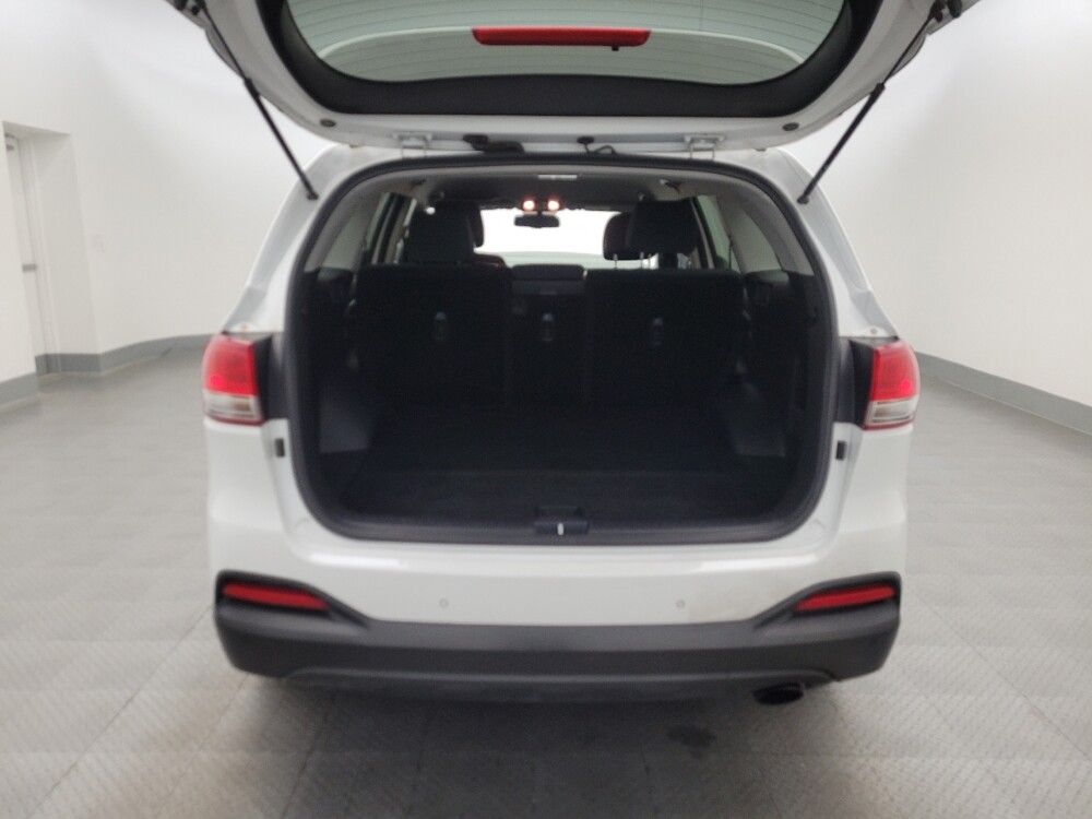 2018 Kia Sorento in Phoenix, AZ 85015 - 18118047 29