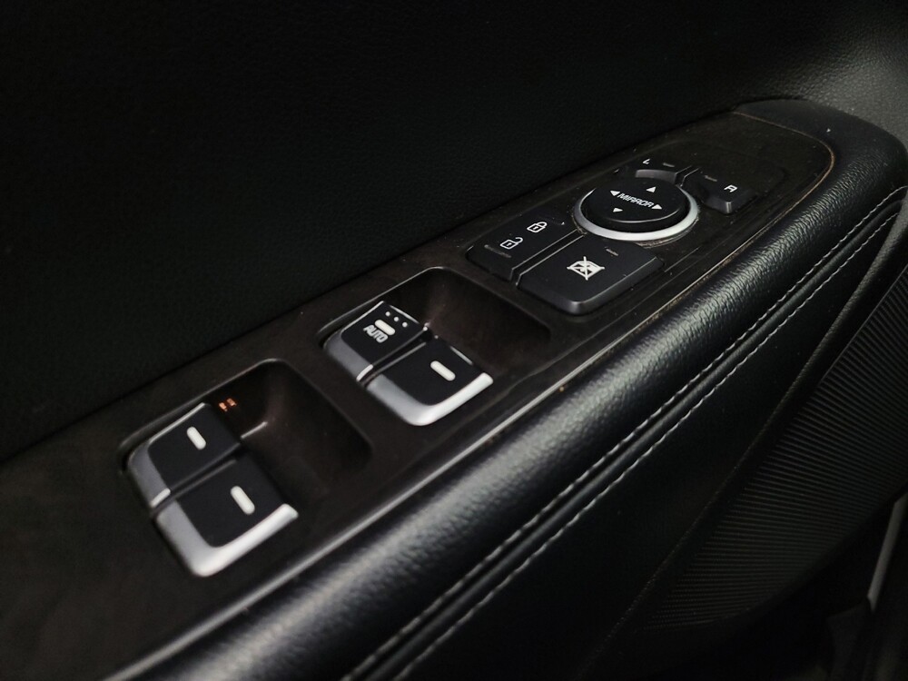 2018 Kia Sorento in Phoenix, AZ 85015 - 18118047 27