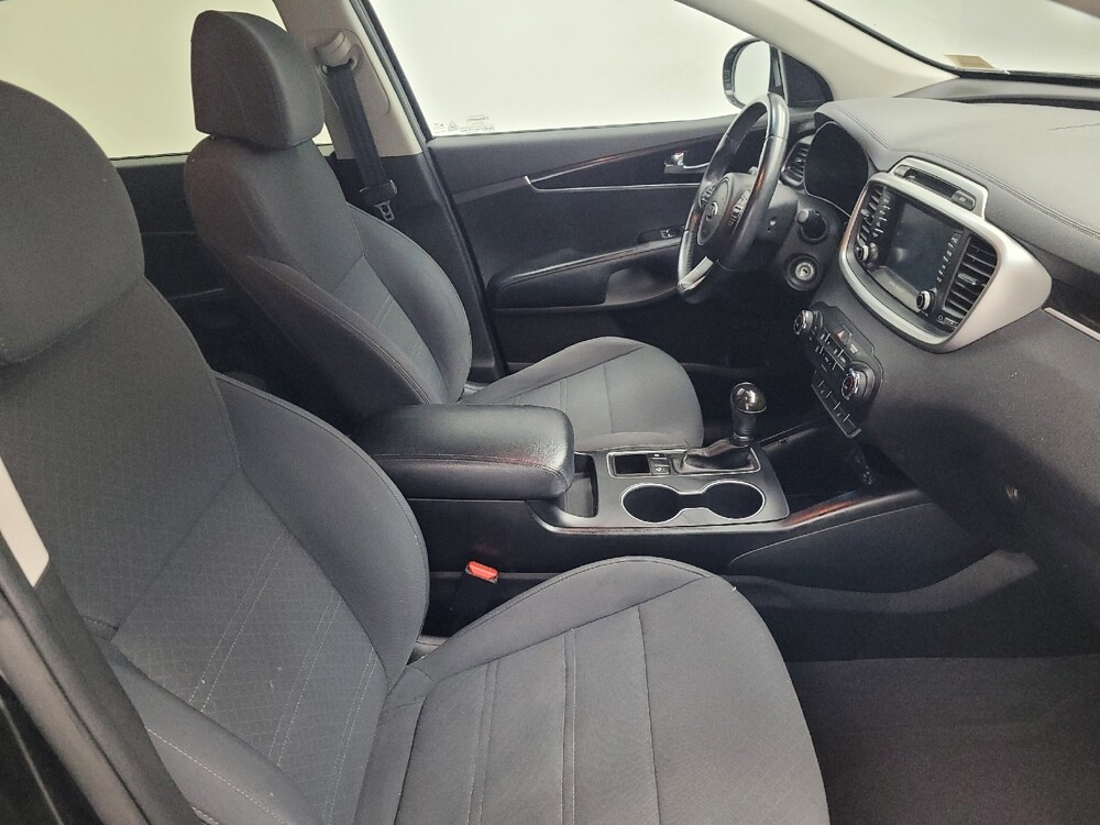 2017 Kia Sorento in Madison, TN 37115 - 18118053 21