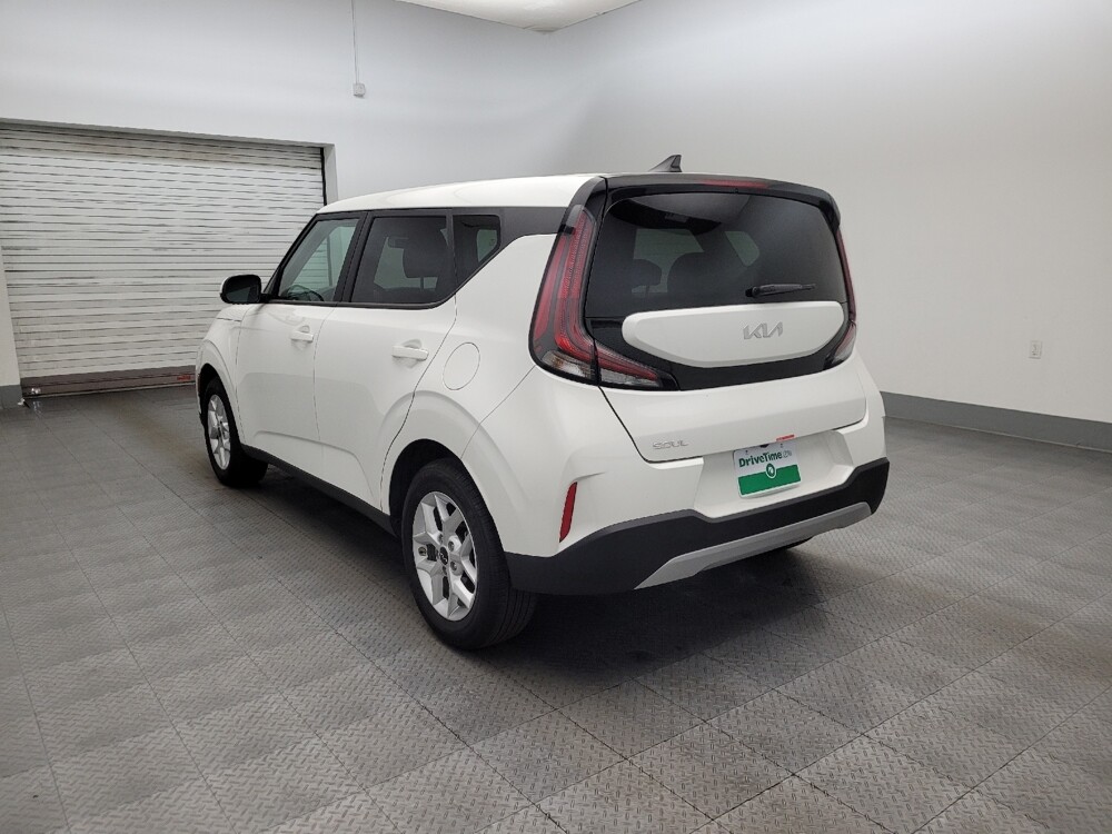 2025 Kia Soul in Albuquerque, NM 87113 - 18118059 5