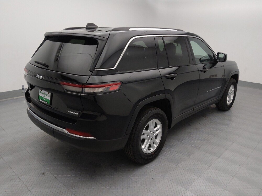 2023 Jeep Grand Cherokee in St. Louis, MO 63136 - 18118061 9