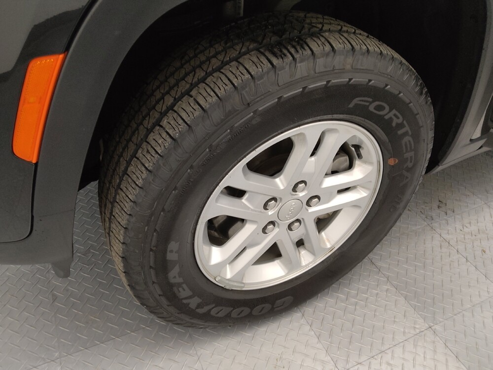 2023 Jeep Grand Cherokee in St. Louis, MO 63136 - 18118061 31