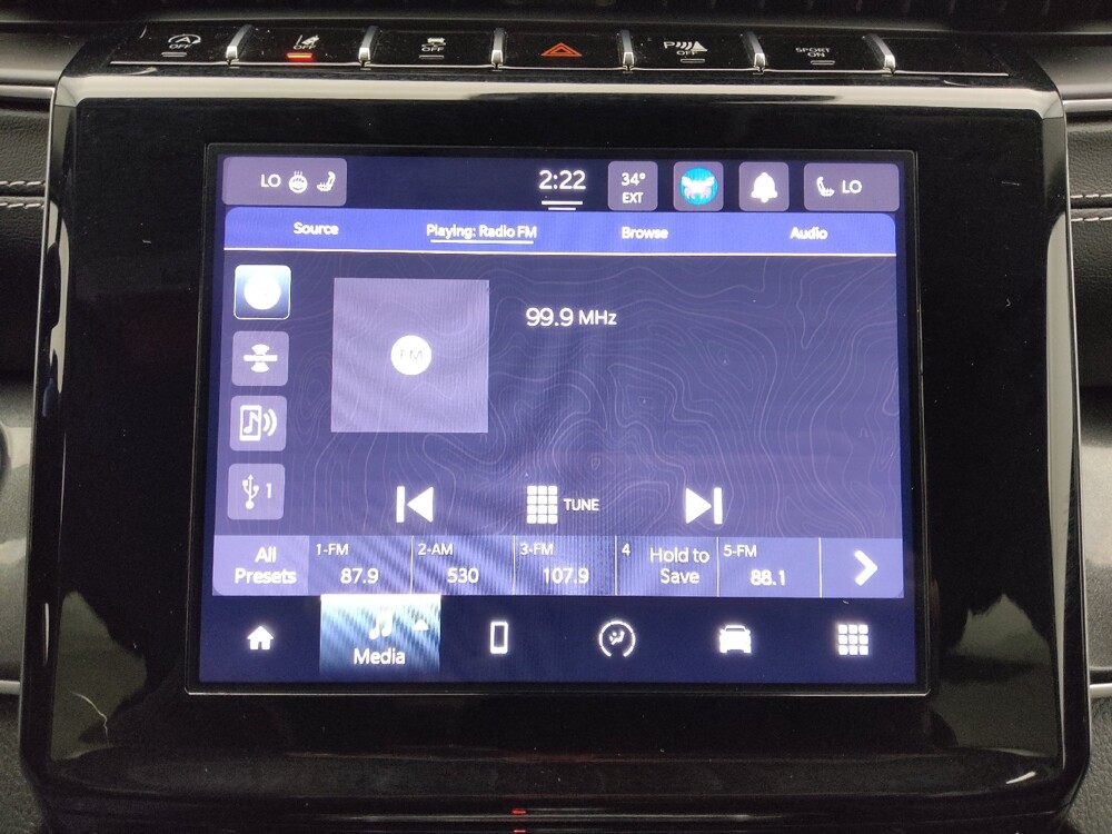 2023 Jeep Grand Cherokee in St. Louis, MO 63136 - 18118061 25