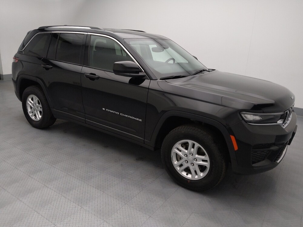 2023 Jeep Grand Cherokee in St. Louis, MO 63136 - 18118061 11