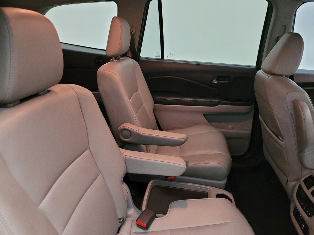 2019 Honda Pilot in Mesa, AZ 85210 - 18118063 19