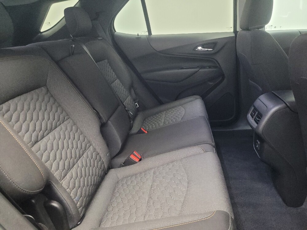 2020 Chevrolet Equinox in Indianapolis, IN 46222 - 18118072 19