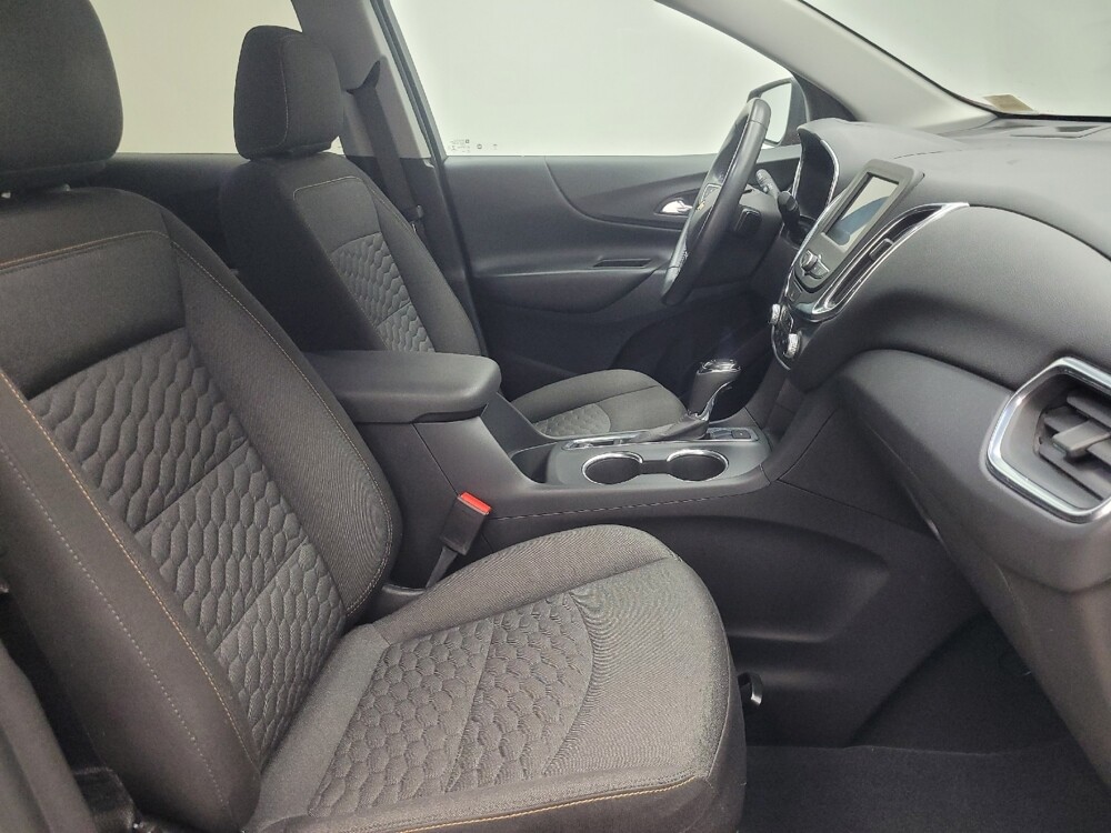 2020 Chevrolet Equinox in Indianapolis, IN 46222 - 18118072 21