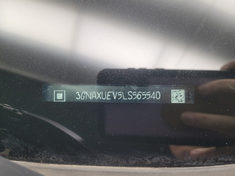 2020 Chevrolet Equinox in Indianapolis, IN 46222 - 18118072 33