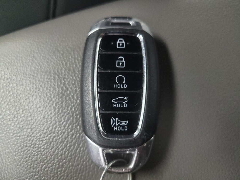 2023 Hyundai Elantra in Mishawaka, IN 46545 - 18118074 32