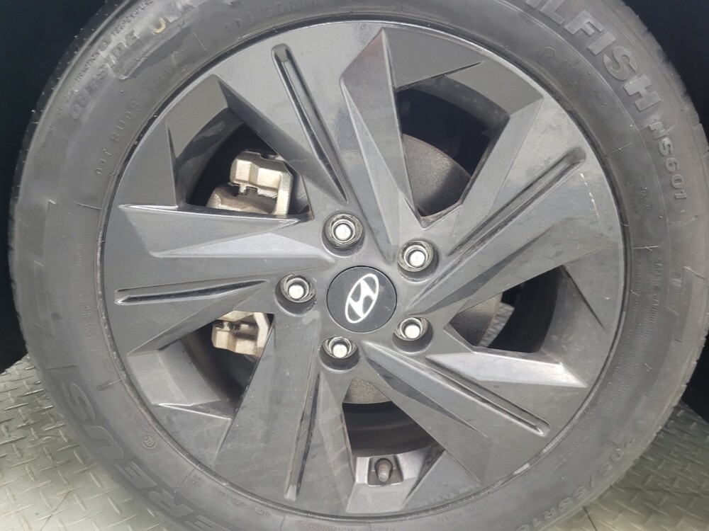 2023 Hyundai Elantra in Mishawaka, IN 46545 - 18118074 31