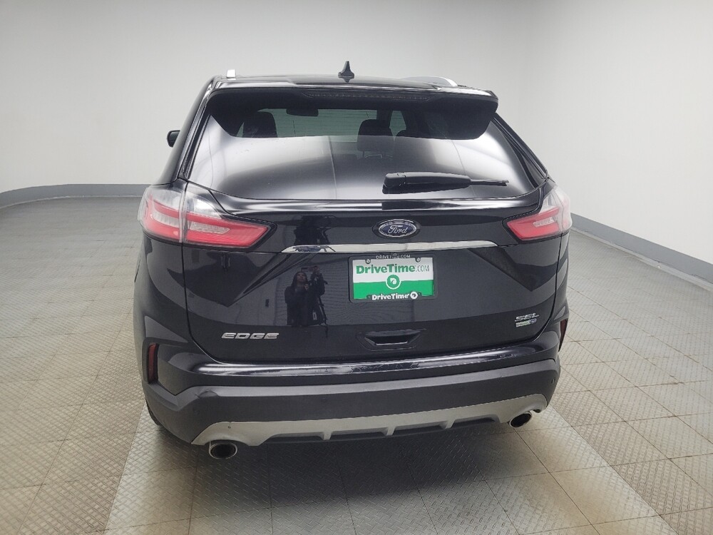 2020 Ford Edge in Indianapolis, IN 46222 - 18118075 6