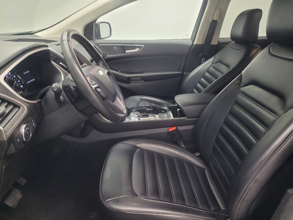 2020 Ford Edge in Indianapolis, IN 46222 - 18118075 17