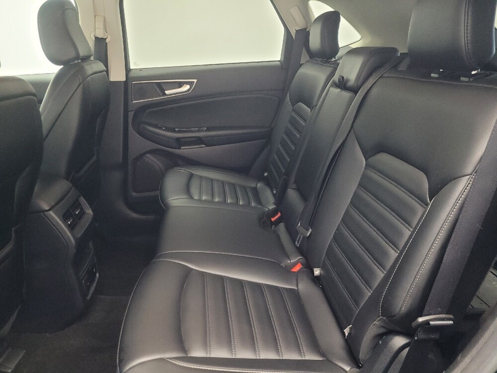 2020 Ford Edge in Indianapolis, IN 46222 - 18118075 18