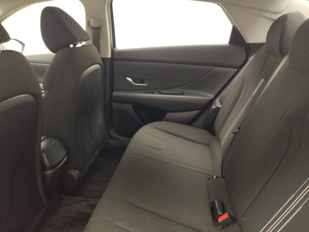 2023 Hyundai Elantra in Midlothian, IL 60445 - 18118076 18