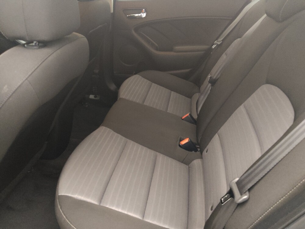 2017 Kia Forte in Fort Myers, FL 33907 - 18118088 18