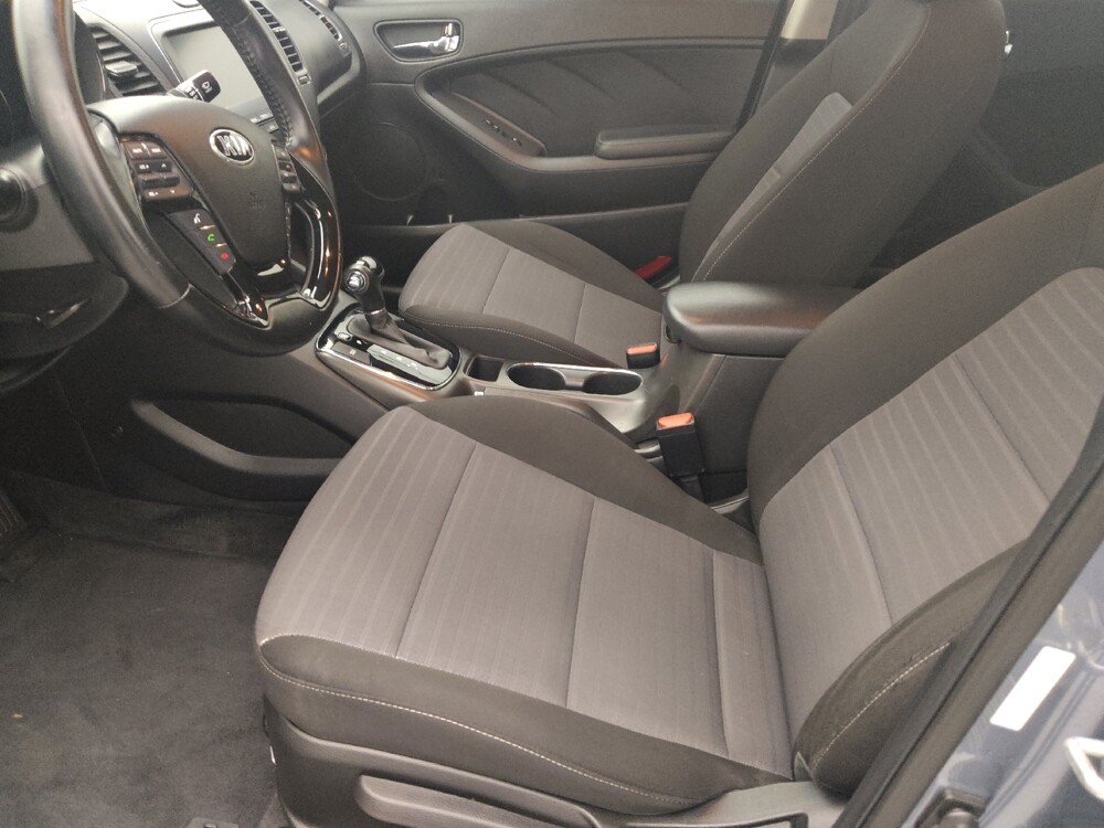 2017 Kia Forte in Fort Myers, FL 33907 - 18118088 17