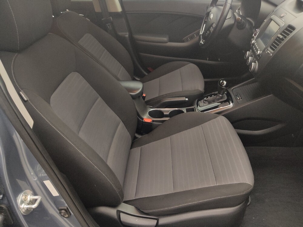 2017 Kia Forte in Fort Myers, FL 33907 - 18118088 21