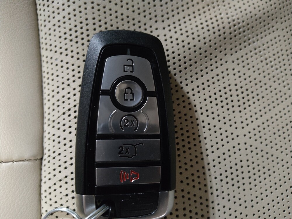 2020 Ford Explorer in Fort Worth, TX 76116 - 18118100 32