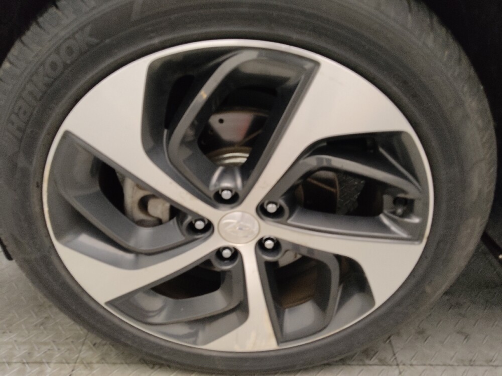 2016 Hyundai Tucson in Macon, GA 31210 - 18118101 31