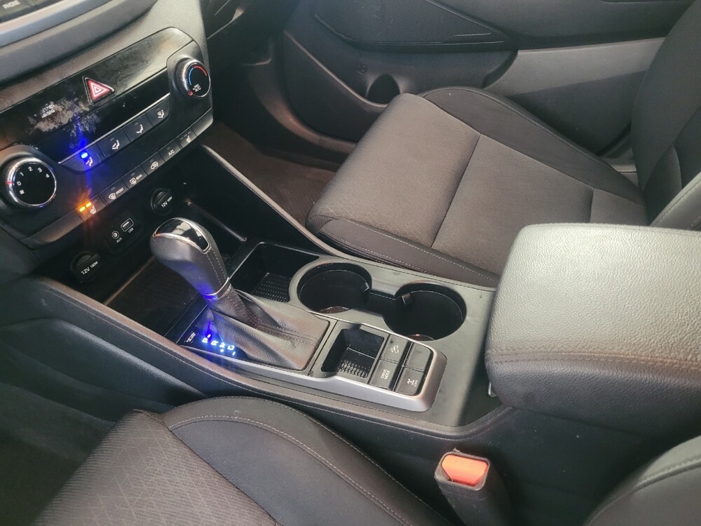 2016 Hyundai Tucson in Macon, GA 31210 - 18118101 26