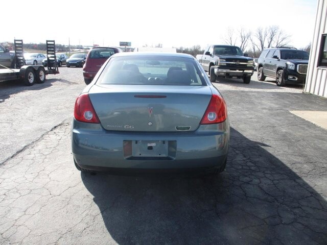 2009 Pontiac G6 in Oak Grove, MO 64075 - 18118114 6