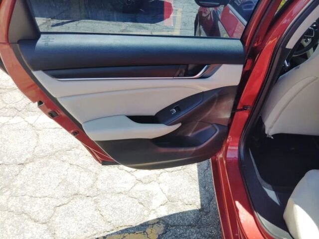 2018 Honda Accord in Greenville, SC 29607 - 18118157 21