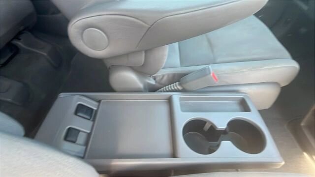 2011 Honda CR-V in Greenville, SC 29607 - 18118159 21