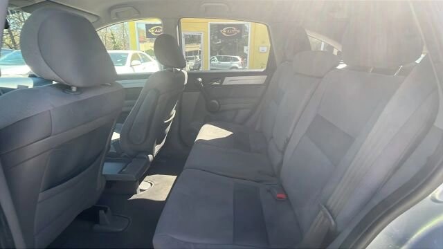 2011 Honda CR-V in Greenville, SC 29607 - 18118159 34