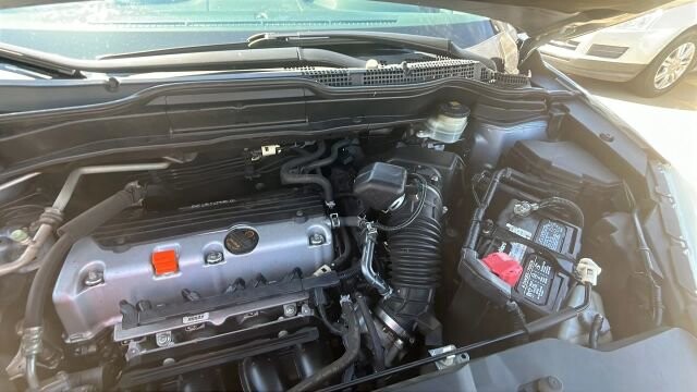 2011 Honda CR-V in Greenville, SC 29607 - 18118159 11