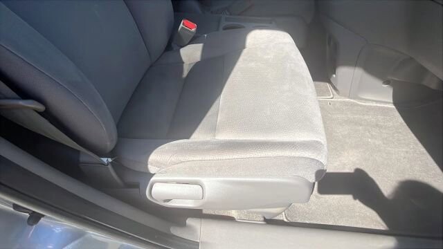 2011 Honda CR-V in Greenville, SC 29607 - 18118159 20