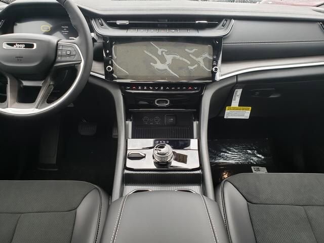 2026 Jeep Grand Cherokee in Bedford, OH 44146 - 18118164 9