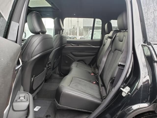 2026 Jeep Grand Cherokee in Bedford, OH 44146 - 18118164 8