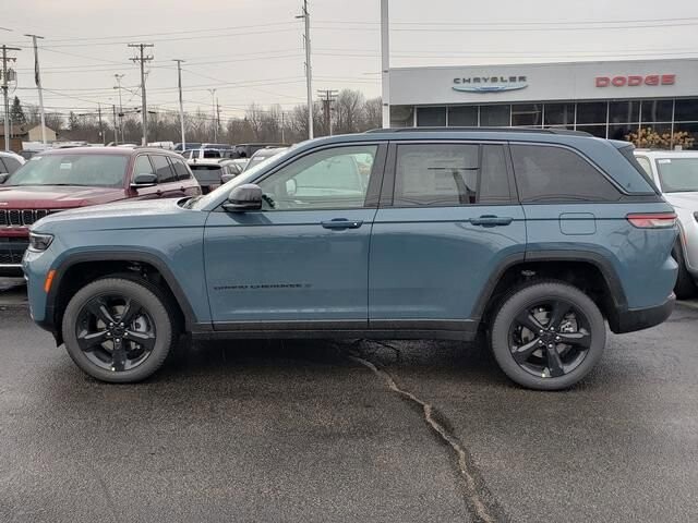2026 Jeep Grand Cherokee in Bedford, OH 44146 - 18118167 2