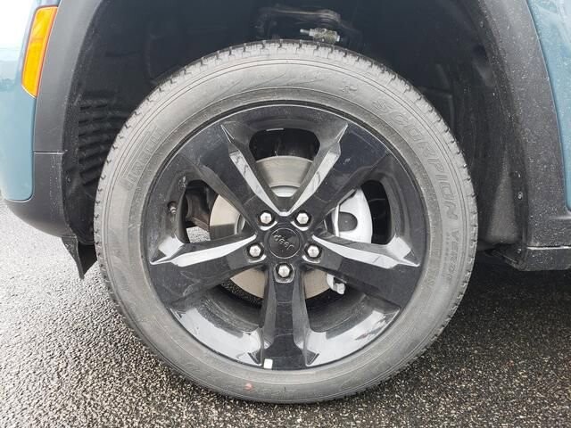 2026 Jeep Grand Cherokee in Bedford, OH 44146 - 18118167 12