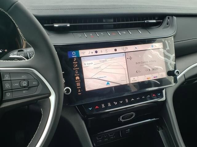 2026 Jeep Grand Cherokee in Bedford, OH 44146 - 18118167 11