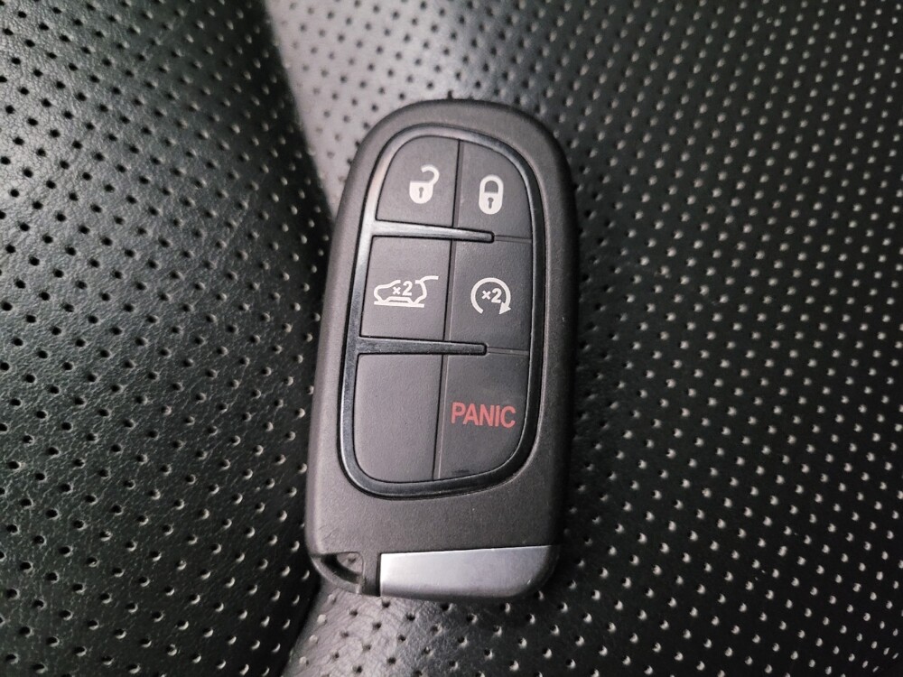 2016 Jeep Cherokee in Downey, CA 90241 - 18118173 32