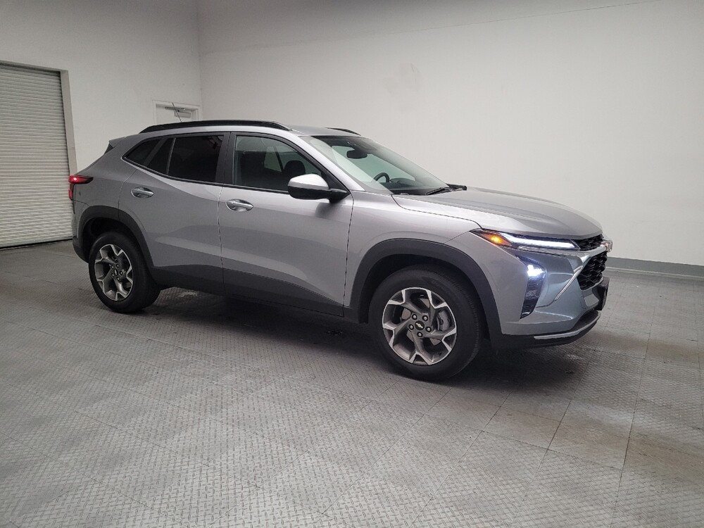 2025 Chevrolet Trax in Torrance, CA 90504 - 18118178 11