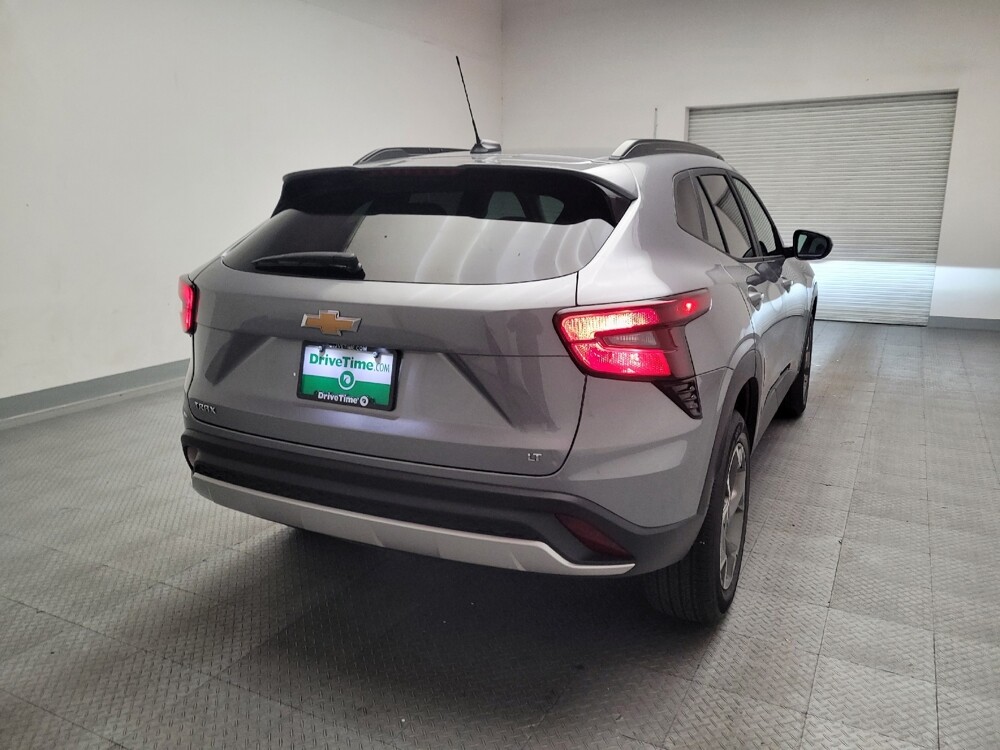 2025 Chevrolet Trax in Torrance, CA 90504 - 18118178 7