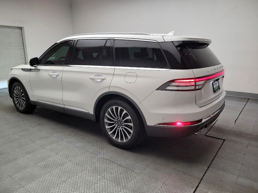 2021 Lincoln Aviator in Fresno, CA 93726 - 18118179 3