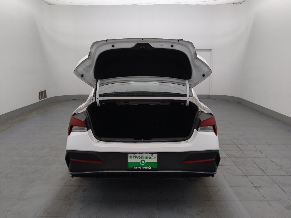 2025 Hyundai Elantra in Tampa, FL 33612 - 18118188 29