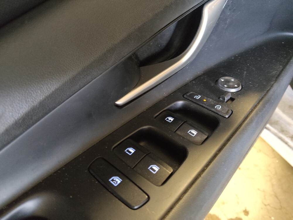 2025 Hyundai Elantra in Tampa, FL 33612 - 18118188 27