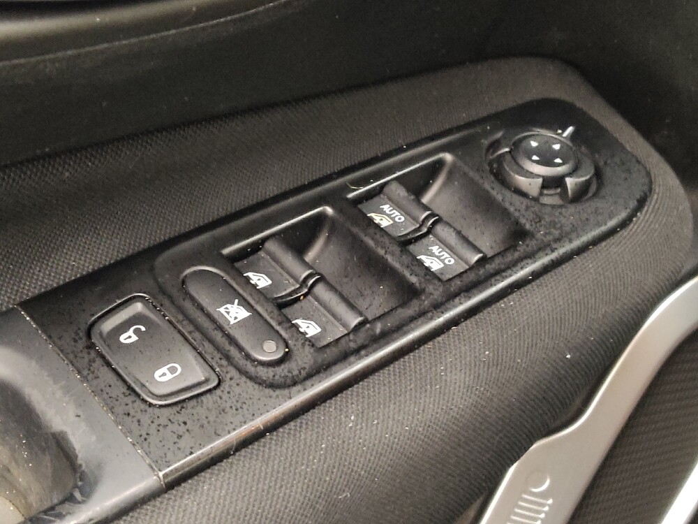 2020 Jeep Renegade in Houston, TX 77074 - 18118199 27