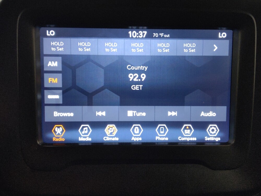 2020 Jeep Renegade in Houston, TX 77074 - 18118199 25