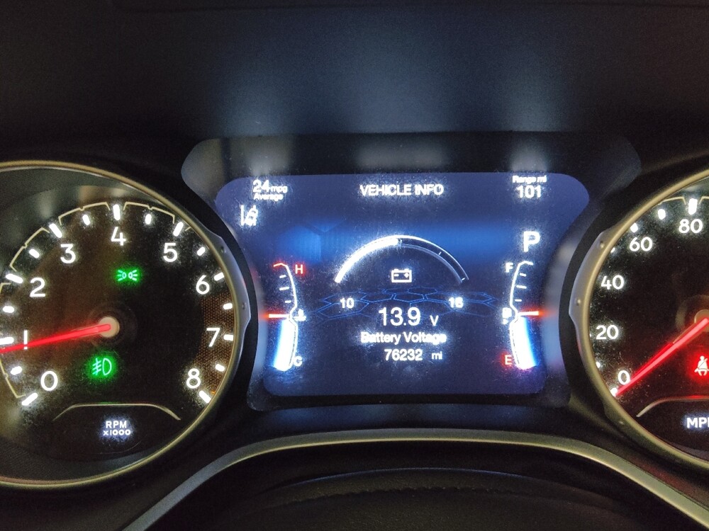 2018 Jeep Compass in Tampa, FL 33612 - 18118206 23