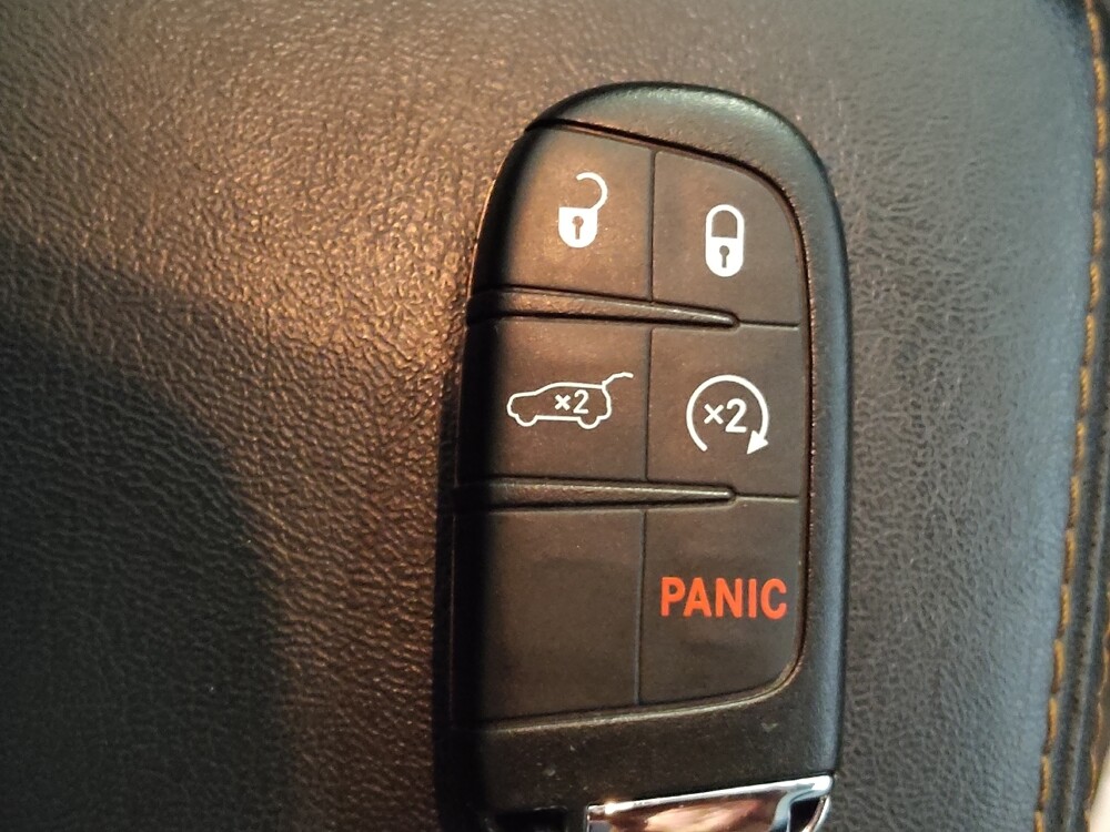 2018 Jeep Compass in Tampa, FL 33612 - 18118206 32