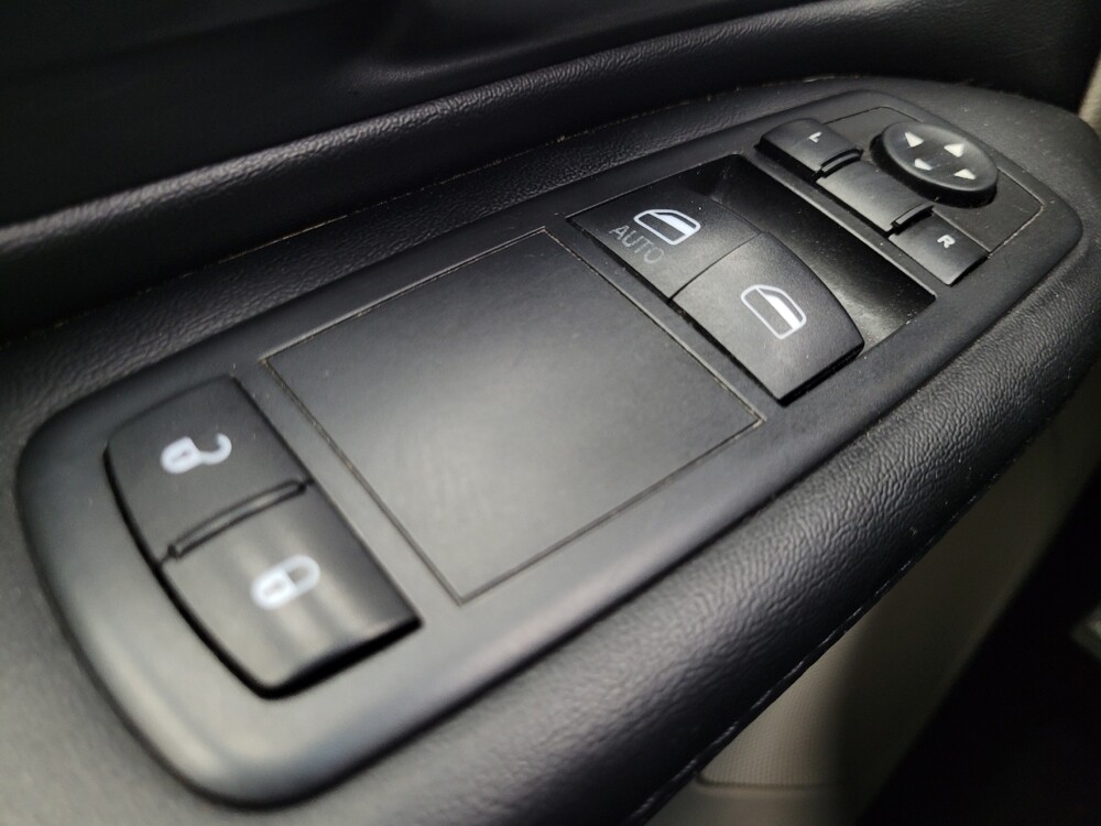 2016 Dodge Grand Caravan in Las Vegas, NV 89102 - 18118214 25