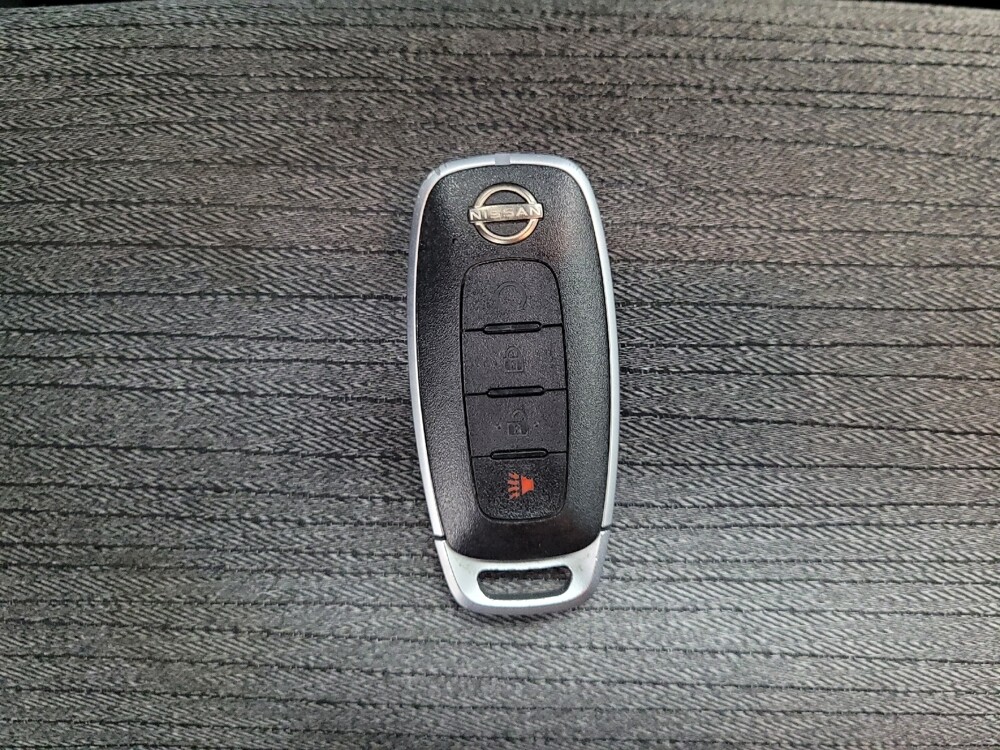 2023 Nissan Rogue in Las Vegas, NV 89104 - 18118218 32