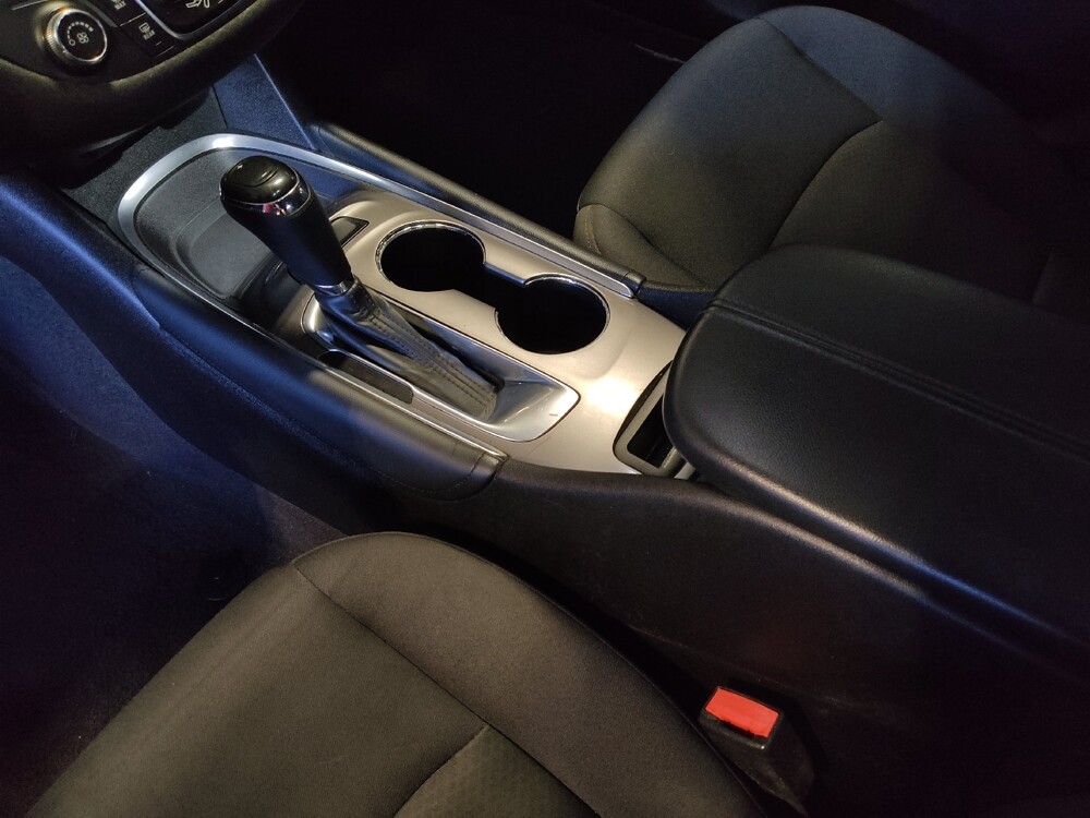 2017 Chevrolet Malibu in Ocala, FL 34471 - 18118223 26