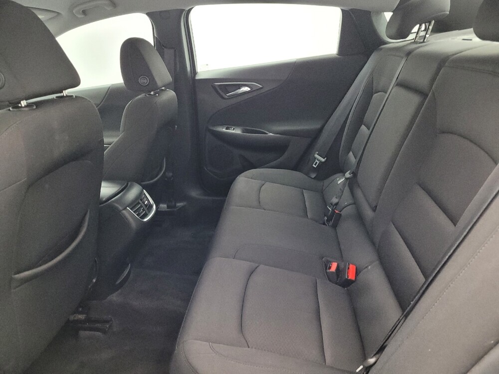 2019 Chevrolet Malibu in Greenville, NC 27834 - 18118243 18